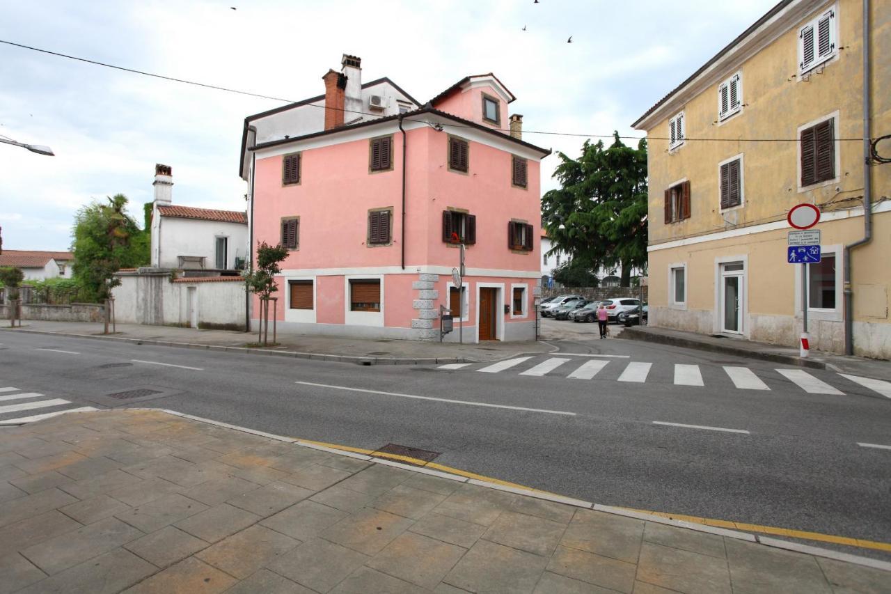 Koper Central King Studio Samo Exterior foto